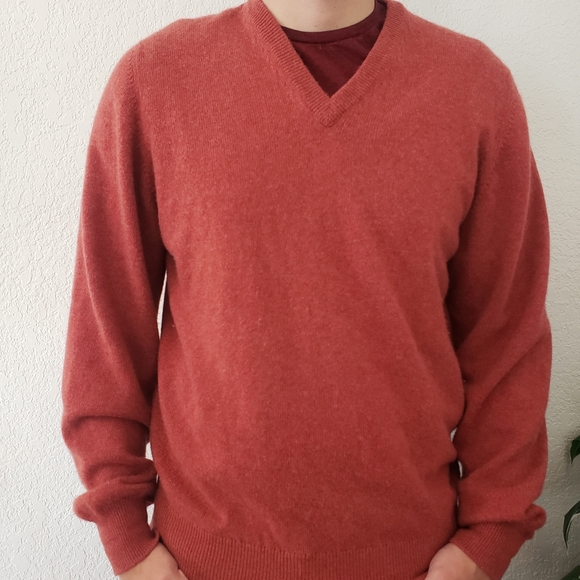 Brooks Brothers Italian cashmere V neck Sweater - Picture 7 of 7